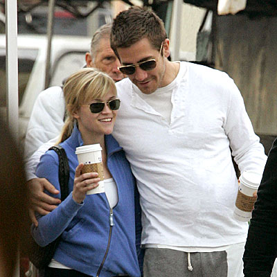 reese witherspoon and jake gyllenhaal kissing. Jake Gyllenhaal and Reese